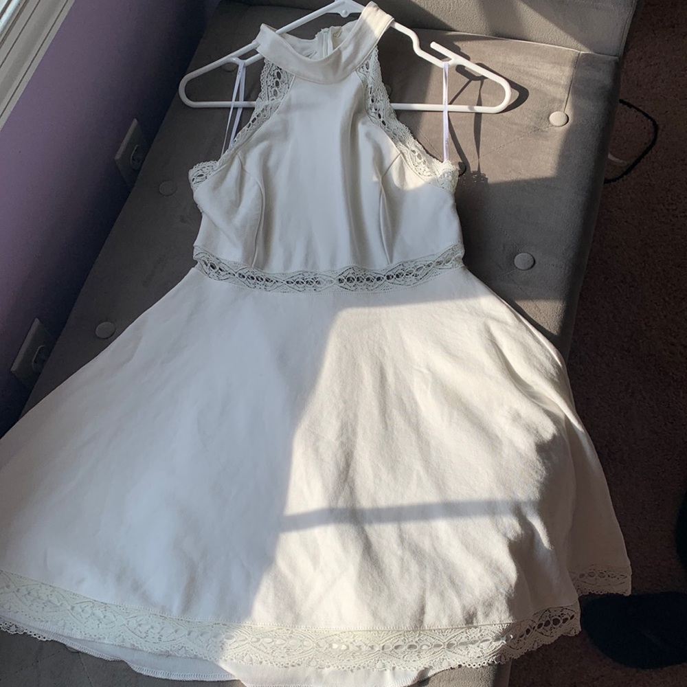 Lulus White Sleeveless Lacy Special Occasion Dress- Size S